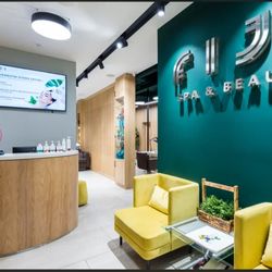 Логотип партнёра сервиса чаевых FIJI SPA