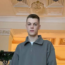 Артём