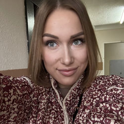 Яна