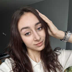 алина