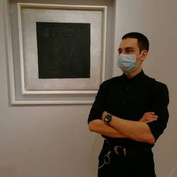 Артём