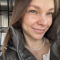 Полина
