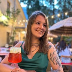 Полина