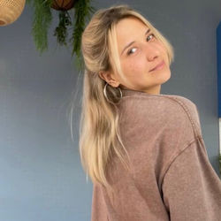 Полина