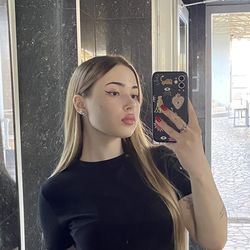 Полина