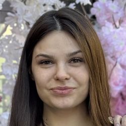Александра
