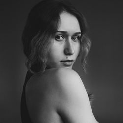 Полина