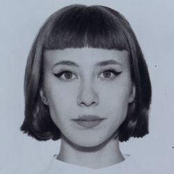 Полина