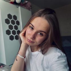 Полина